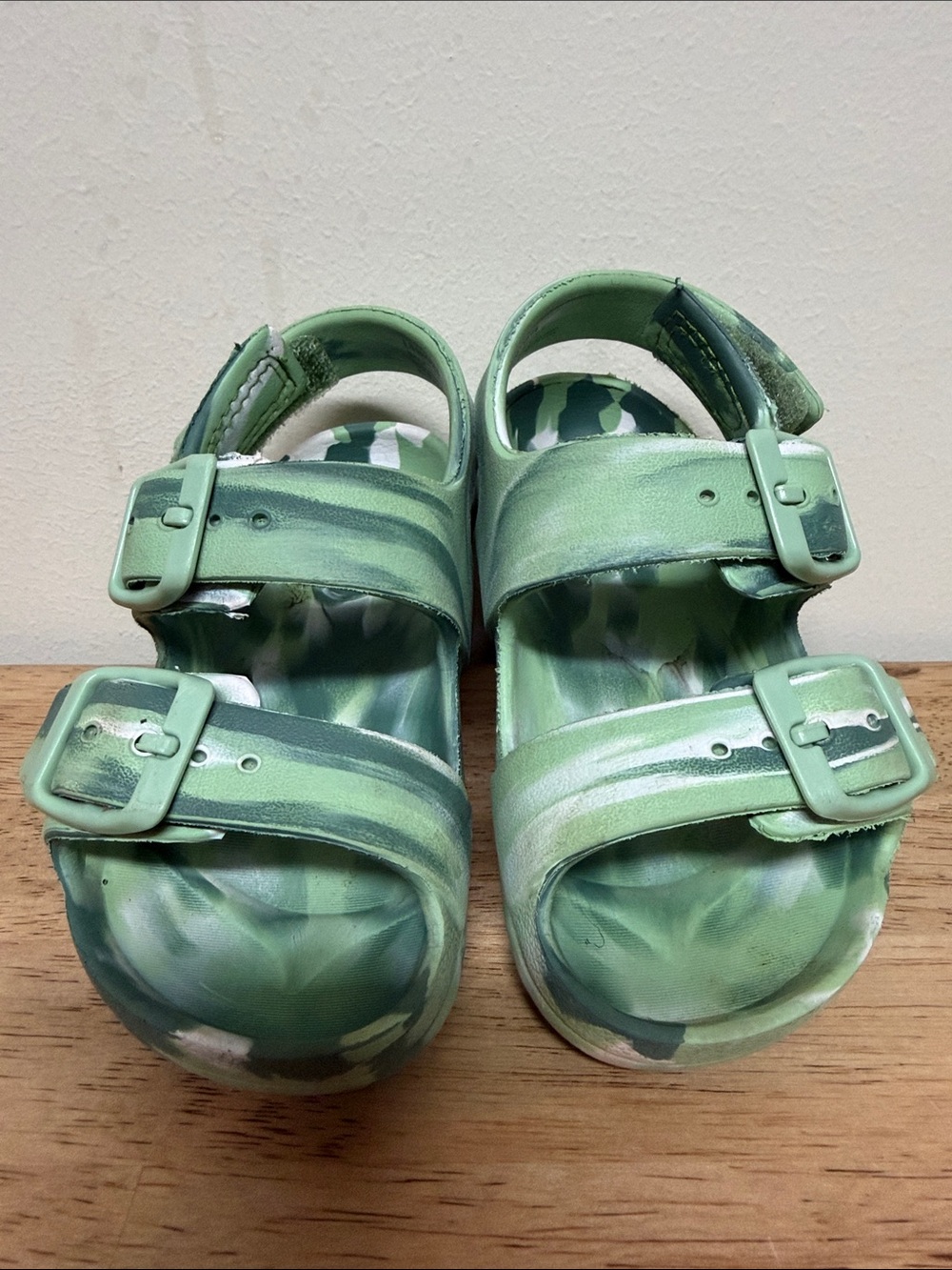 Cat & Jack Ade Footbed Sandals, 6